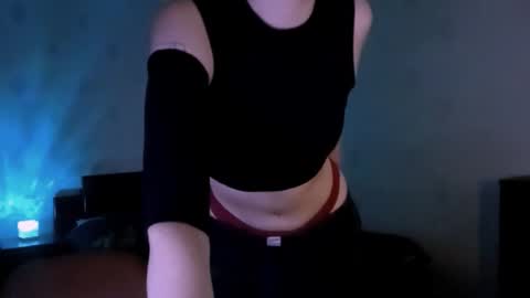 Lavinda online show from November 29, 2025, 8:17 am