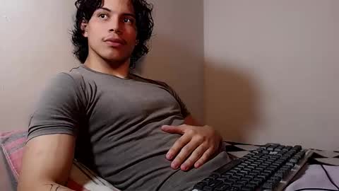 ZAmbrano online show from April 20, 2026, 5:21 am