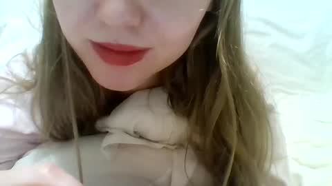 Snapshot of layannalea chatting on December 9, 2024, 7:17 am layannalea online show from December 9, 2024, 7:17 am