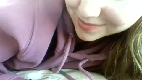 Snapshot of layannalea chatting on February 13, 2025, 12:46 am layannalea online show from February 13, 2025, 12:46 am