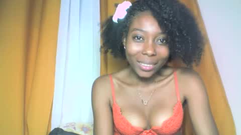 layannek online show from October 5, 2025, 10:18 pm