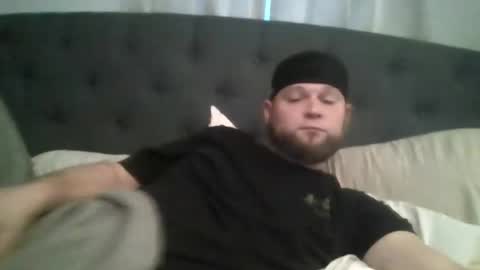 Snapshot of layinlow42 chatting on December 19, 2024, 12:34 pm layinlow42 online show from December 19, 2024, 12:34 pm