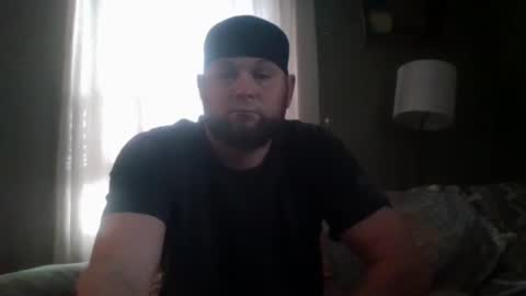 Snapshot of layinlow42 chatting on January 1, 2025, 7:43 pm layinlow42 online show from January 1, 2025, 7:43 pm