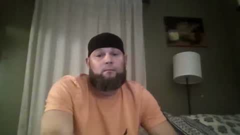 Snapshot of layinlow42 chatting on October 29, 2025, 10:39 am layinlow42 online show from October 29, 2025, 10:39 am