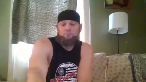 Snapshot of layinlow42 chatting on November 2, 2025, 3:58 pm layinlow42 online show from November 2, 2025, 3:58 pm