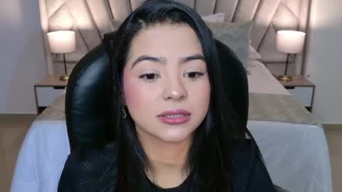 Snapshot of layla_breezee_ chatting on July 10, 2026, 11:57 am Layla Breezee online show from July 10, 2026, 11:57 am