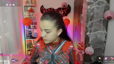 Layla online show from October 14, 2025, 1:56 pm