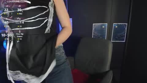 layla_glam online show from September 28, 2025, 5:46 am