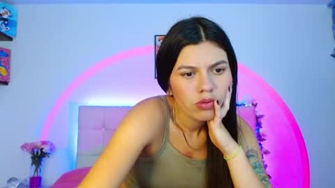 Lia and Rachel online show from February 17, 2025, 1:47 am