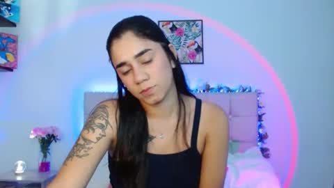 Lia and Rachel online show from March 1, 2025, 1:11 am