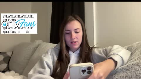 laylahlaylah1 online show from December 17, 2025, 10:10 am