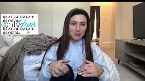 laylahlaylah1 online show from February 2, 2026, 6:39 pm