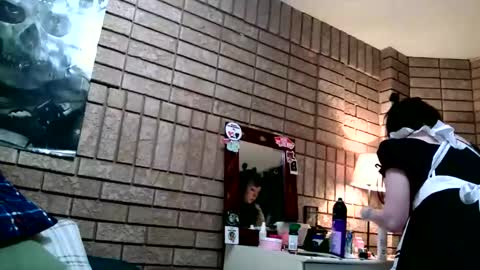 Layla Kills online show from March 8, 2026, 8:18 am