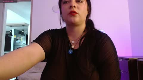 Snapshot of layna_cold chatting on April 28, 2026, 3:28 pm Vannessa online show from April 28, 2026, 3:28 pm