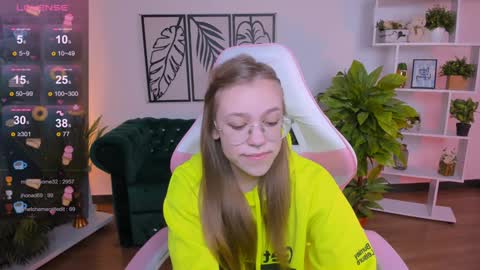 Snapshot of layriantavee chatting on February 2, 2025, 1:19 pm layriantavee online show from February 2, 2025, 1:19 pm