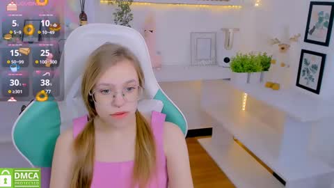 Snapshot of layriantavee chatting on February 10, 2025, 6:53 am layriantavee online show from February 10, 2025, 6:53 am