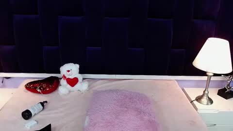 LeaMoreau online show from March 6, 2025, 9:25 am