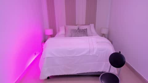 Leah  Greyy online show from November 26, 2025, 11:22 am