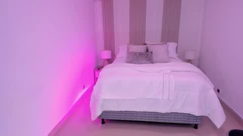 Leah  Greyy online show from January 6, 2026, 11:25 am