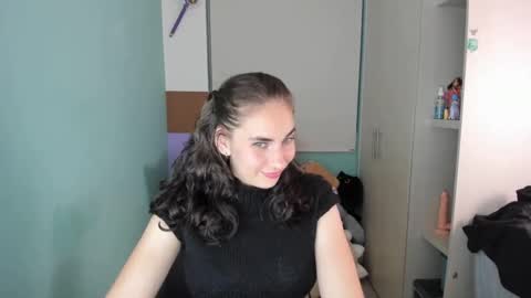 Laura online show from January 22, 2025, 4:34 am