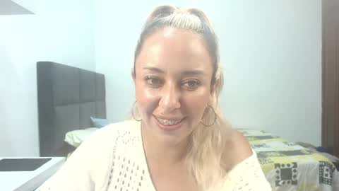 leah_susman online show from March 19, 2026, 3:54 am