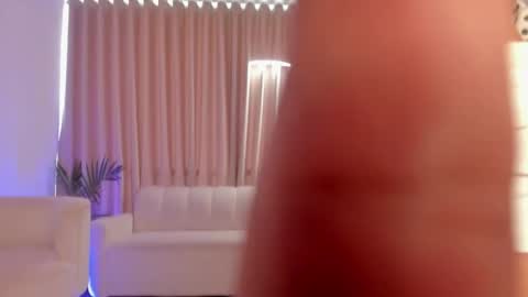 leahaltomm online show from September 21, 2025, 7:59 pm