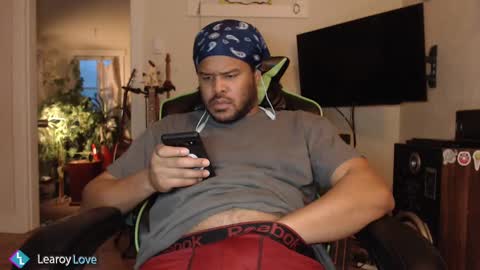 Learoy online show from December 16, 2024, 11:50 pm