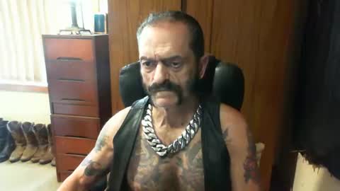 leathergreaser online show from January 30, 2025, 1:55 am