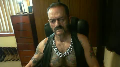 leathergreaser online show from February 4, 2025, 11:49 pm
