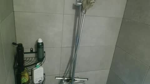 leatherjacketlove online show from December 14, 2025, 7:07 pm