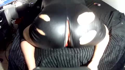 leatherman31 online show from March 3, 2026, 6:14 pm