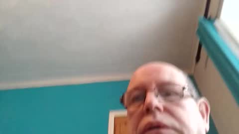 leatherpants68 online show from February 1, 2026, 11:42 am