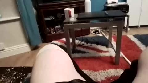leatherpants68 online show from May 1, 2026, 10:47 pm