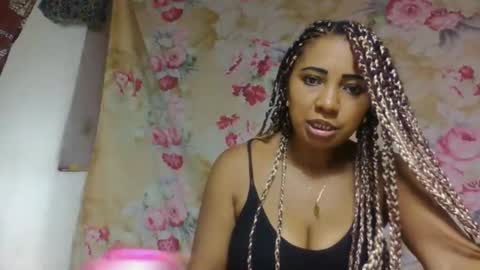 leatiana online show from March 16, 2026, 12:31 pm