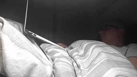 lechertachatte4444 online show from January 1, 2025, 11:29 pm