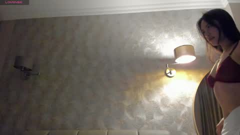 lee_chang online show from May 7, 2026, 5:51 pm