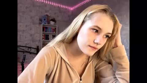 Kate online show from June 4, 2026, 12:11 pm