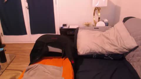 Ebony DeafGuy online show from November 4, 2025, 7:29 am