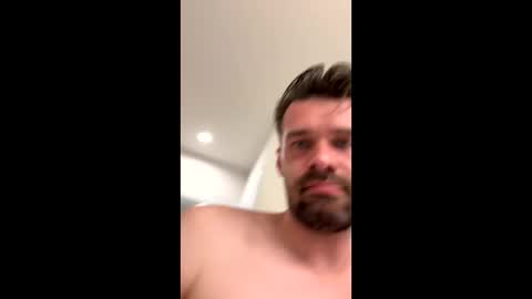 leexxx_69 online show from October 26, 2025, 1:33 am