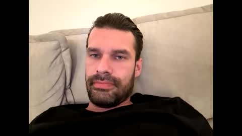 leexxx_69 online show from December 2, 2025, 1:33 am