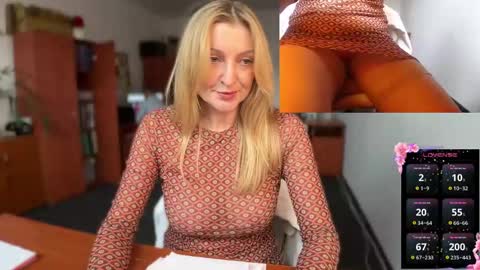 Snapshot of legsl0ng chatting on February 27, 2025, 10:59 am LegsLONG online show from February 27, 2025, 10:59 am