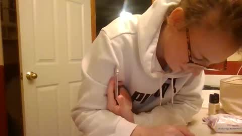 taylor babe1 online show from October 18, 2025, 4:04 am