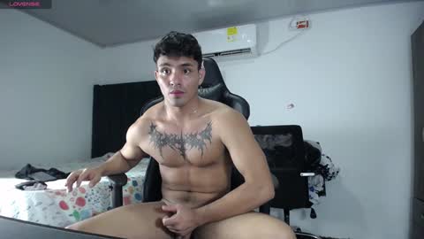  Lei  online show from December 21, 2024, 1:26 am