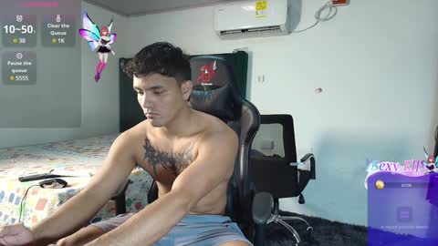  Lei  online show from January 15, 2025, 8:58 pm