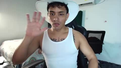  Lei  online show from March 1, 2025, 11:37 pm