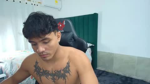  Lei  online show from October 3, 2025, 9:56 pm