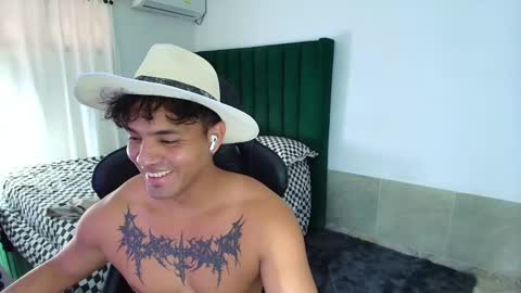  Lei  online show from February 7, 2026, 10:02 pm