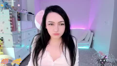 Leighla online show from October 14, 2025, 11:27 pm