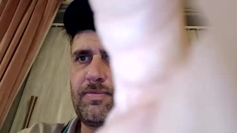 Snapshot of leightimmins001 chatting on November 29, 2025, 8:12 pm leightimmins001 online show from November 29, 2025, 8:12 pm