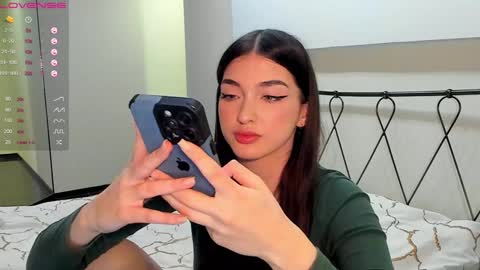 Leila online show from January 16, 2025, 6:48 pm